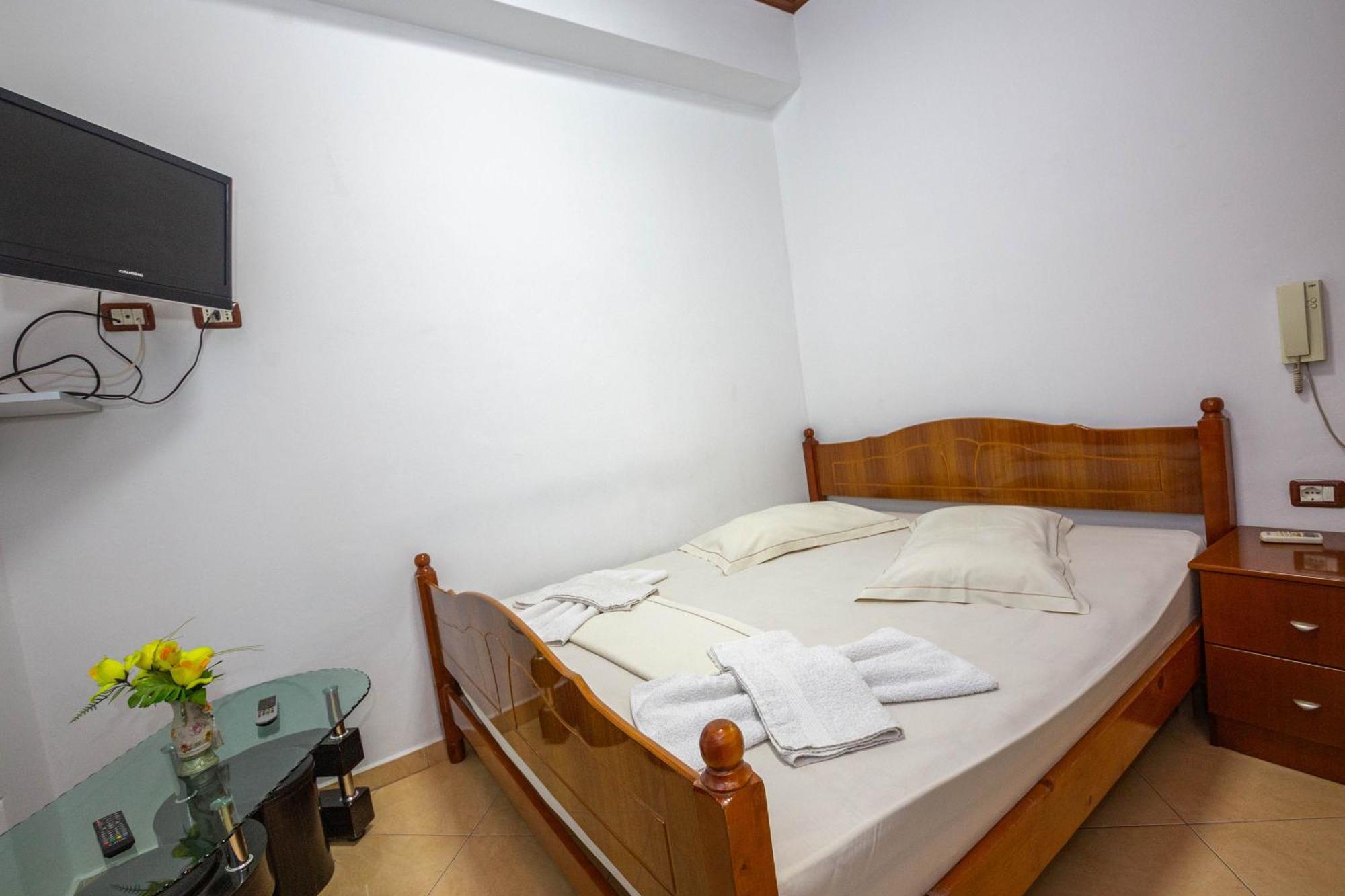 Hotel Shpella Berat Ngoại thất bức ảnh
