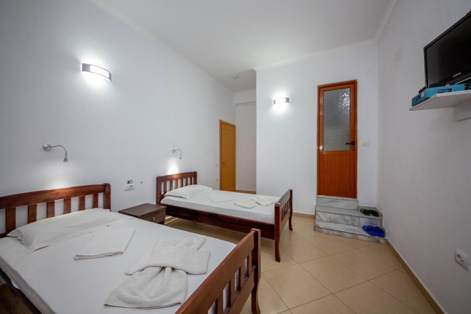 Hotel Shpella Berat Ngoại thất bức ảnh