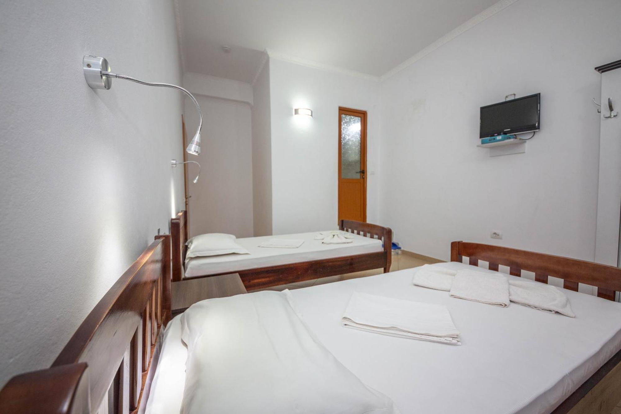 Hotel Shpella Berat Ngoại thất bức ảnh