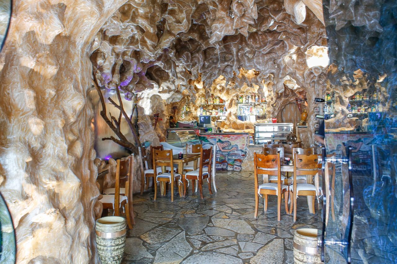 Hotel Shpella Berat Ngoại thất bức ảnh