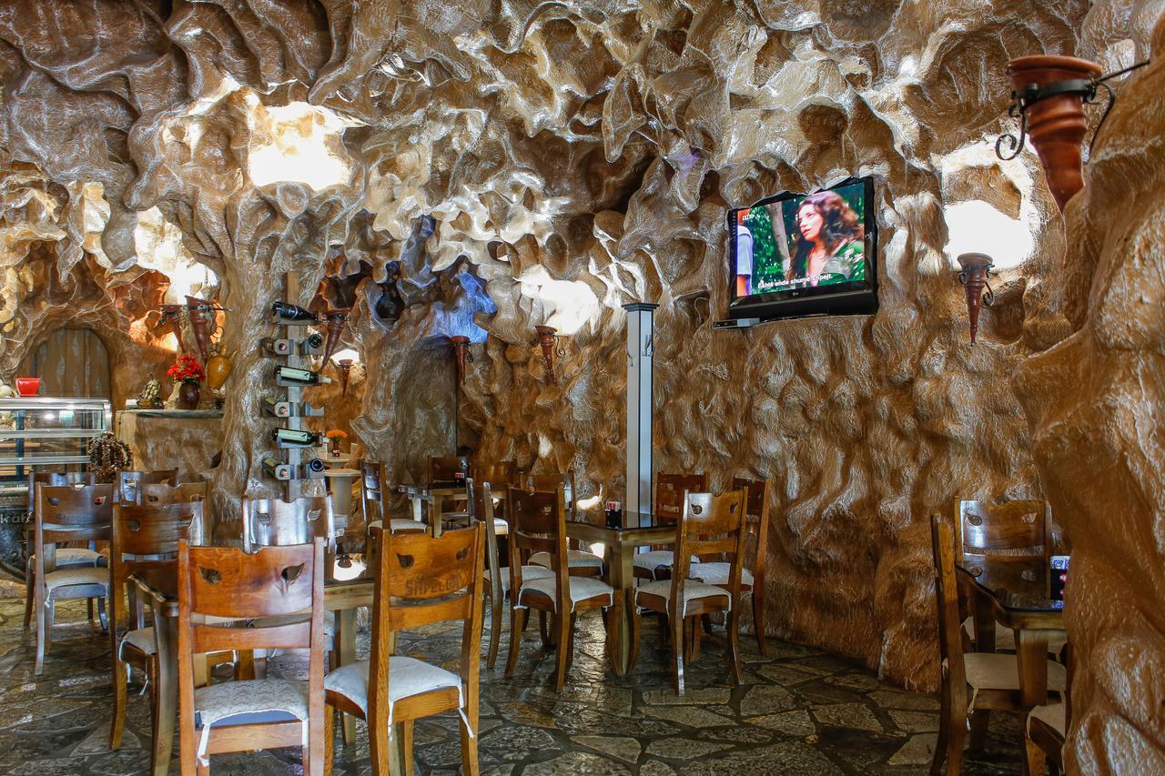 Hotel Shpella Berat Ngoại thất bức ảnh